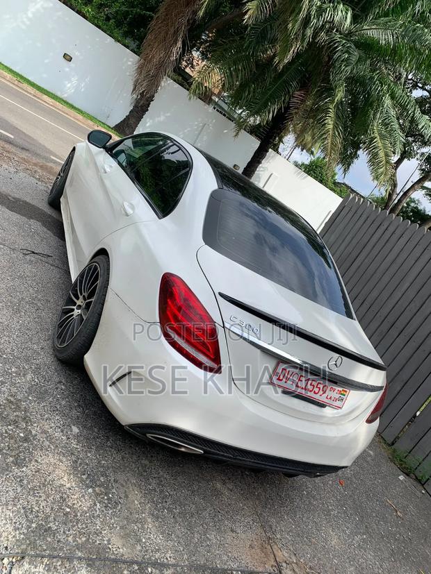 Mercedes-Benz C300 2017 Red