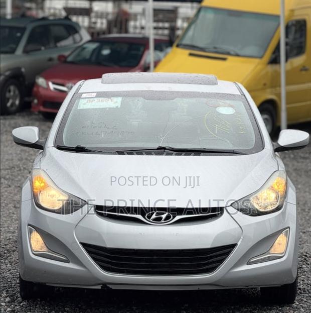 Hyundai Elantra Limited 4dr Sedan (1.8L 4cyl 6A) 2015 Silver