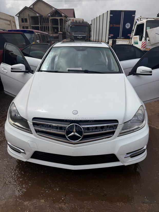 Mercedes-Benz C250 2014 White