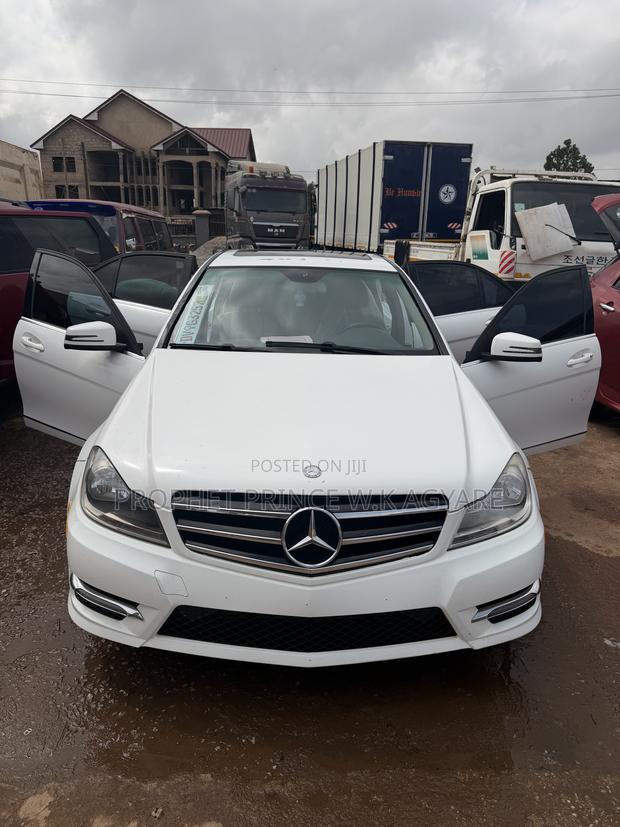 Mercedes-Benz C250 2014 White