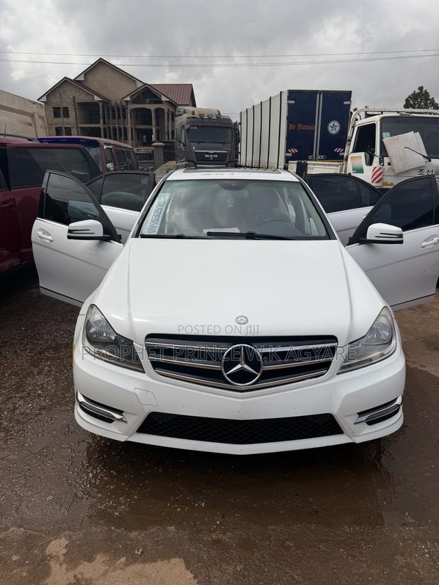 Mercedes-Benz C250 2014 White