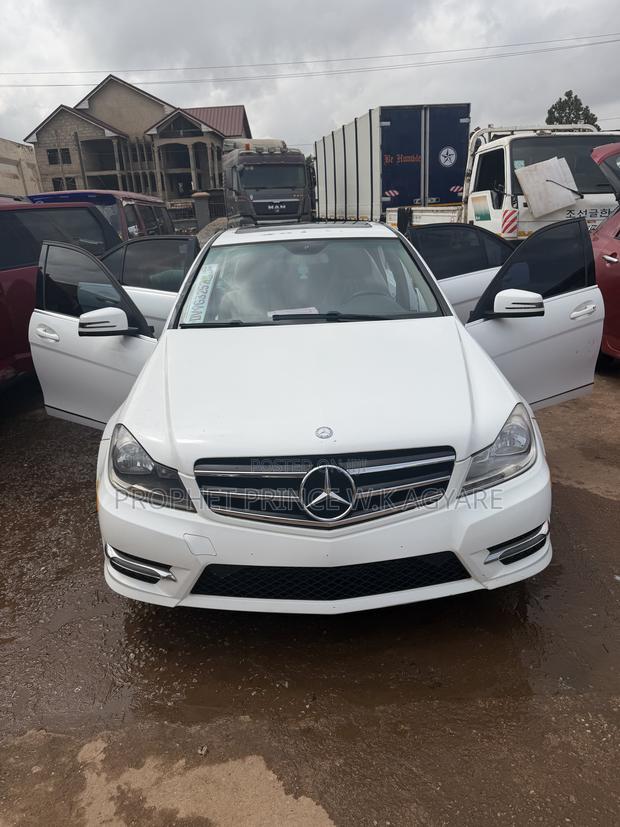 Mercedes-Benz C250 2014 White