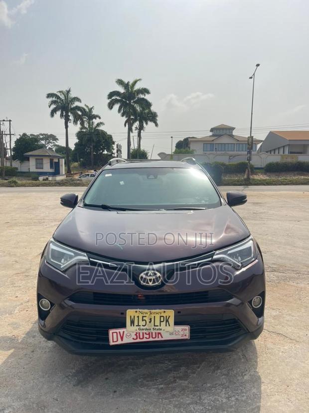 Toyota RAV4 2018 Brown