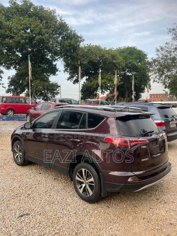 Toyota RAV4 2018 Brown