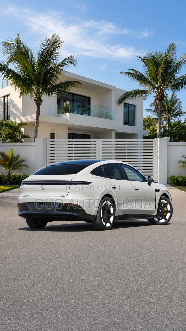 MG MG7 2025 White