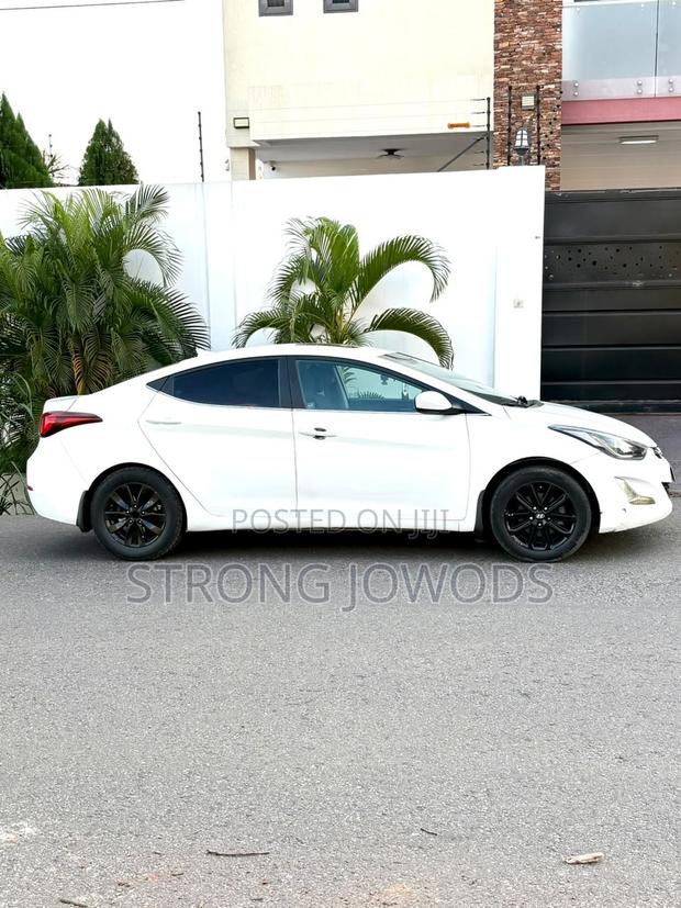 Hyundai Elantra Limited PZEV 4dr Sedan (1.8L 4cyl 6A) 2015 White