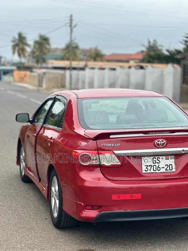 Toyota Corolla S 4dr Sedan (1.8L 4cyl 4A) 2013 Red