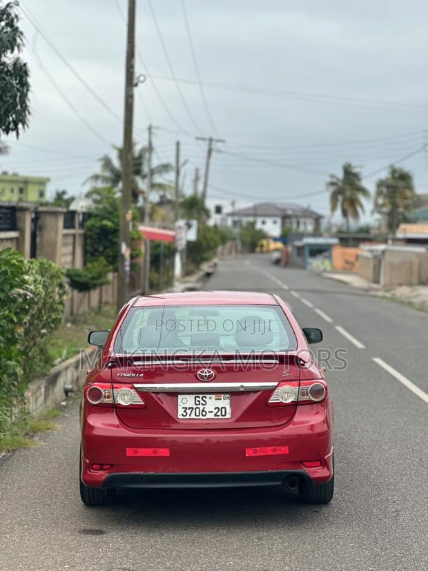 Toyota Corolla S 4dr Sedan (1.8L 4cyl 4A) 2013 Red