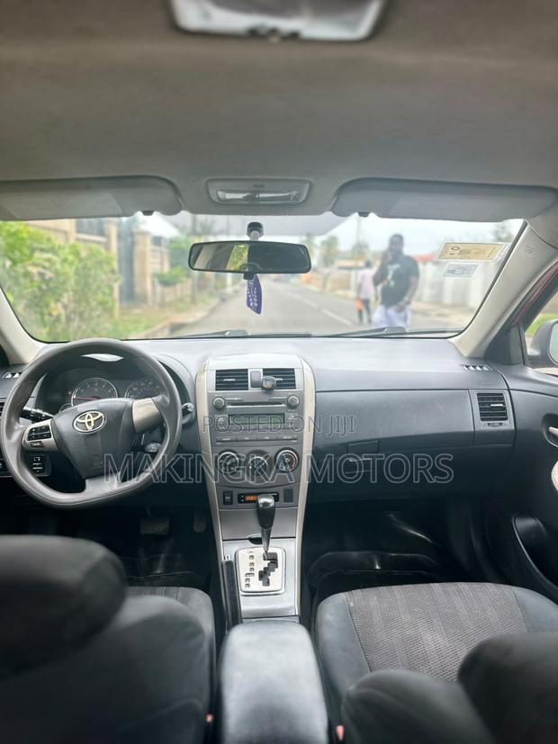 Toyota Corolla S 4dr Sedan (1.8L 4cyl 4A) 2013 Red