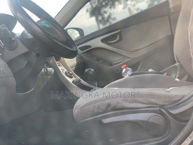 Hyundai Elantra GLS Sedan FWD (1.8L 4cyl 6M) 2013 Gray