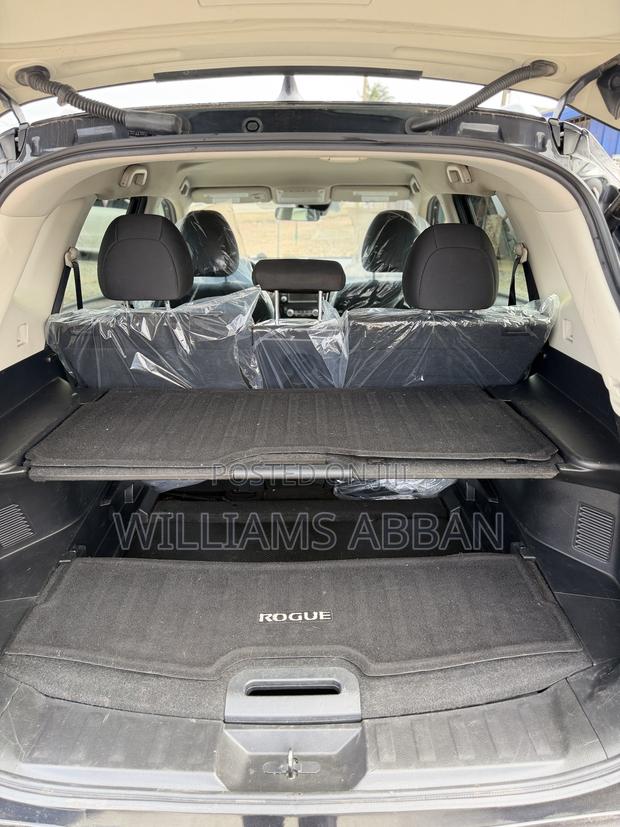Nissan Rogue SV AWD 2019 Black