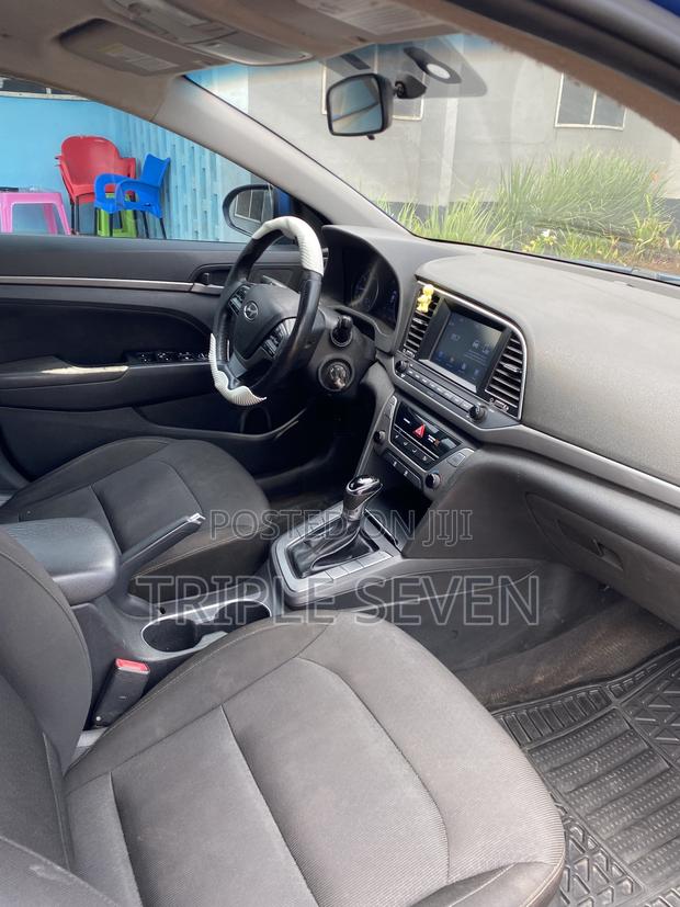 Hyundai Elantra 2017 Blue