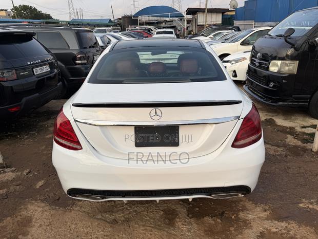 Mercedes-Benz C300 Sport 4Matic Sedan AWD (2.0L 4cyl 7A) 2017 White