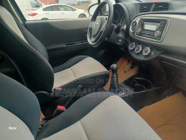 Toyota Yaris 2014 Green