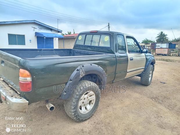 Toyota Tacoma Base 4x4 Regular Cab 103.3 in. WB 2003 Gray