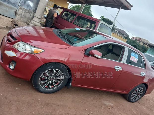 Toyota Corolla 2013 Red