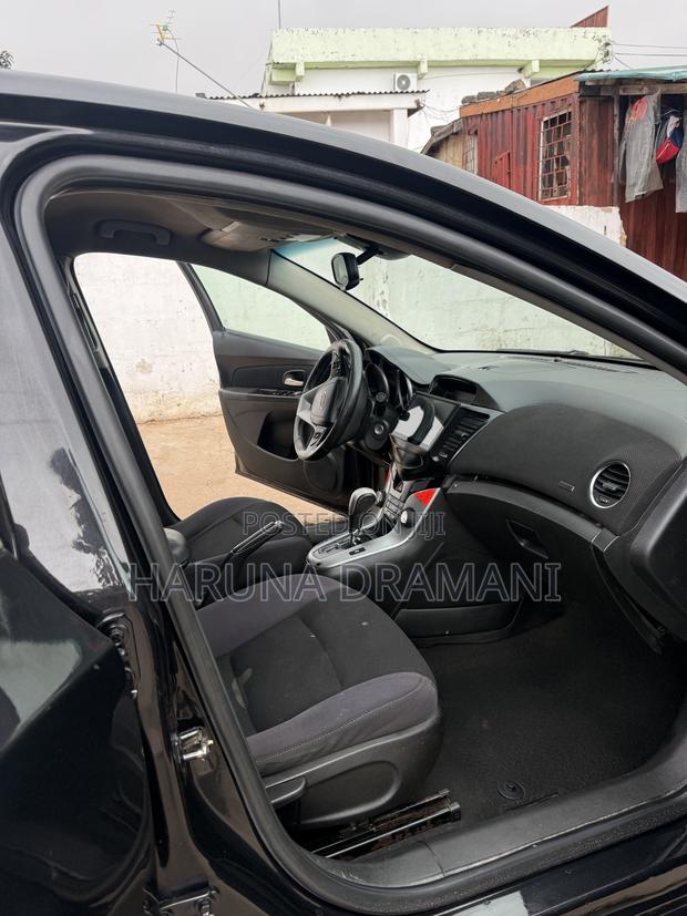 Chevrolet Cruze 1LT 2011 Black