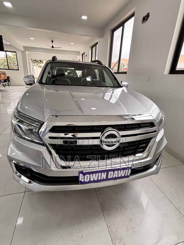 New Nissan Pick-Up 2025 Silver