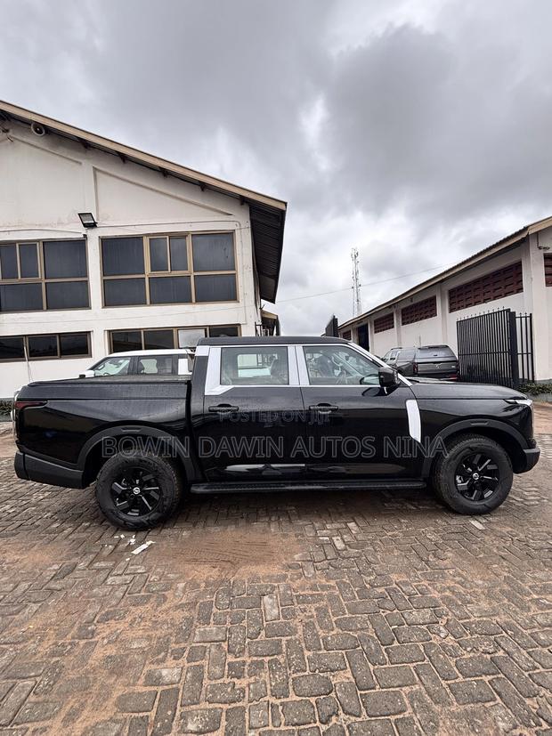 New Nissan Z9 2.3T Diesel 4WD 2025 Black