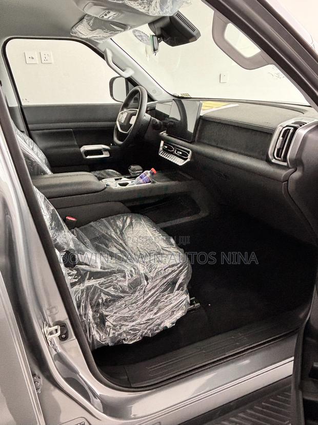 New Nissan Z9 2.0T Petrol 4WD 2025 Gray