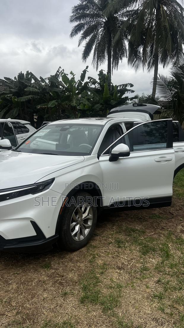 Honda CR-V 2023 White