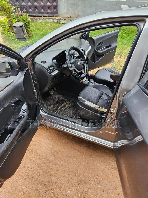 Kia Morning 2012 Beige