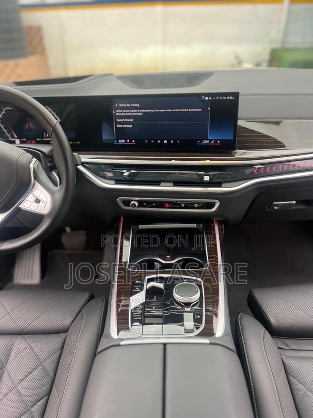BMW X7 xDrive40i Sports Activity Vehicle 2025 Black