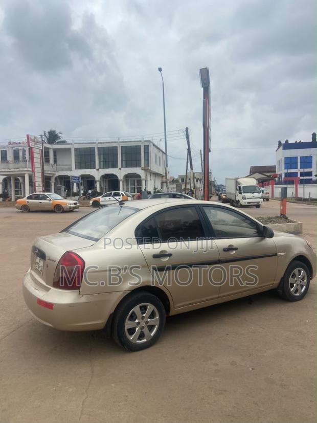 Hyundai Accent 2007 Gold