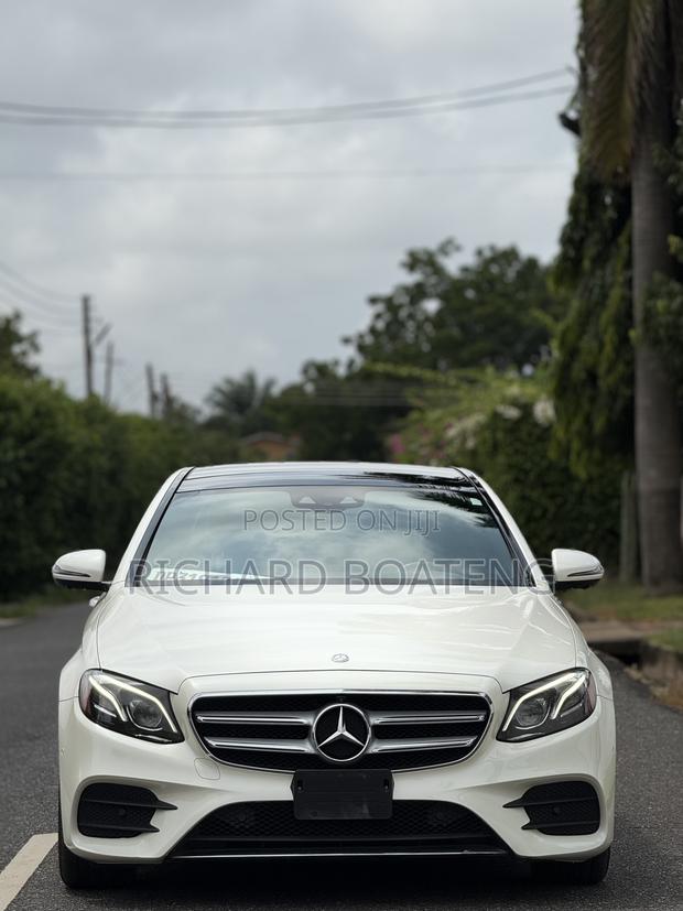 Mercedes-Benz E400 2017 Off white