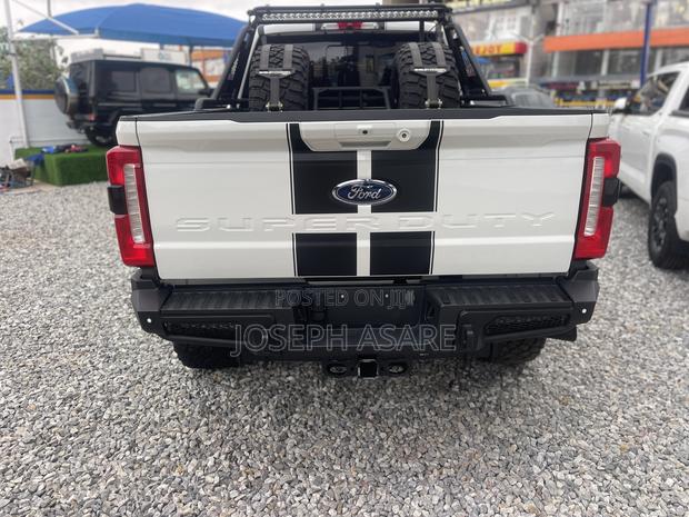 Ford F-250 2025 White