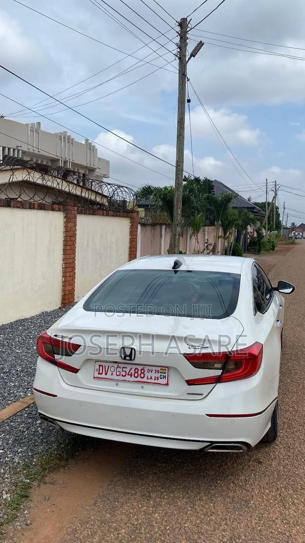 Honda Accord EX-L (2.0L 4cyl Turbo 10A) 2019 White