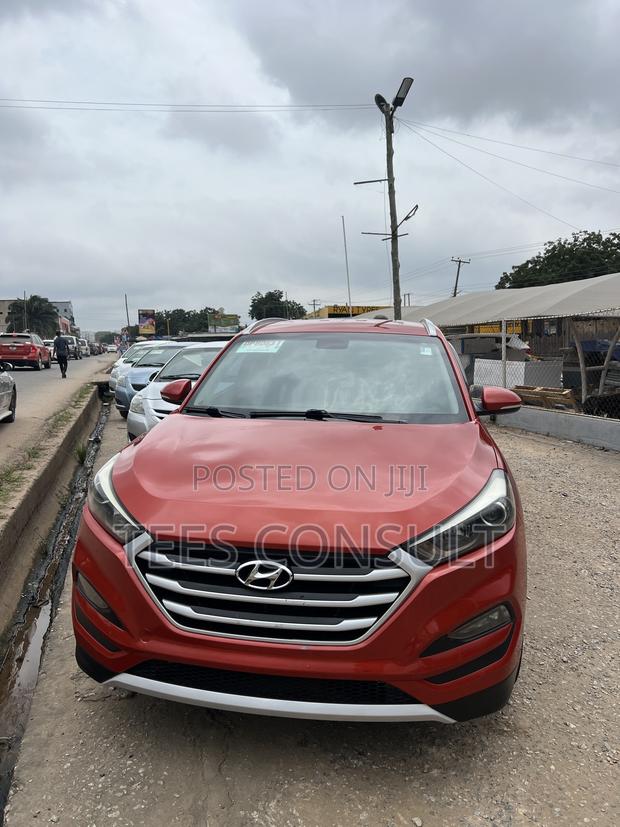 Hyundai Tucson 2017 Orange