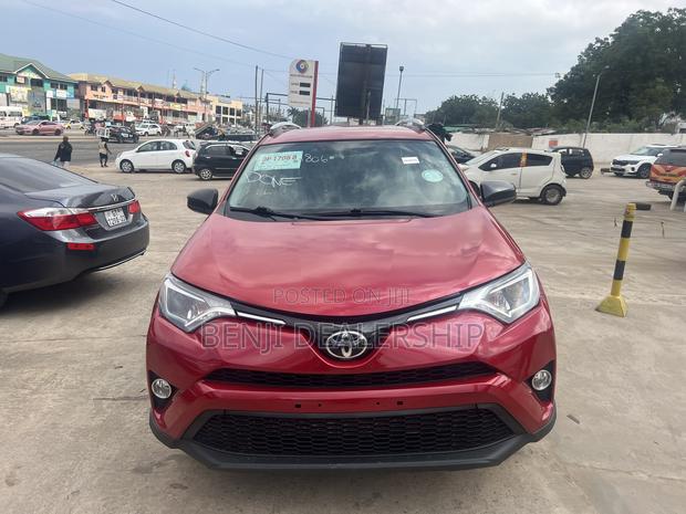 Toyota RAV4 2017 Red