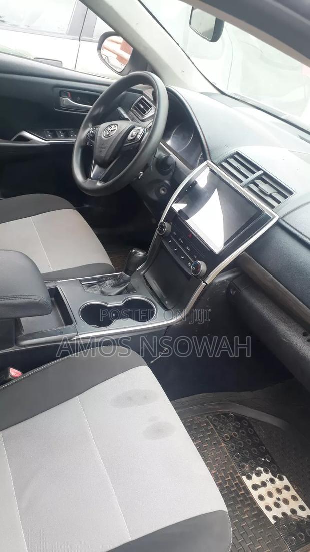 Toyota Camry XLE 4dr Sedan (2.5L 4cyl 6A) 2016 White