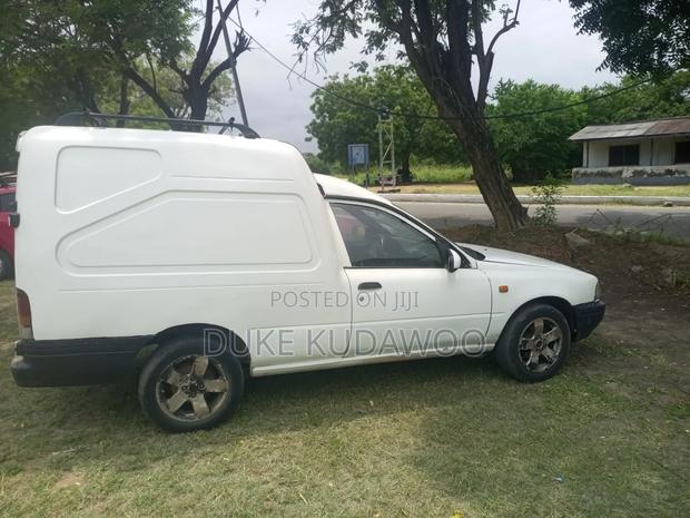 Nissan Sunny 2006 White