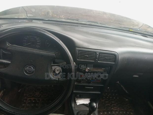 Nissan Sunny 2006 White