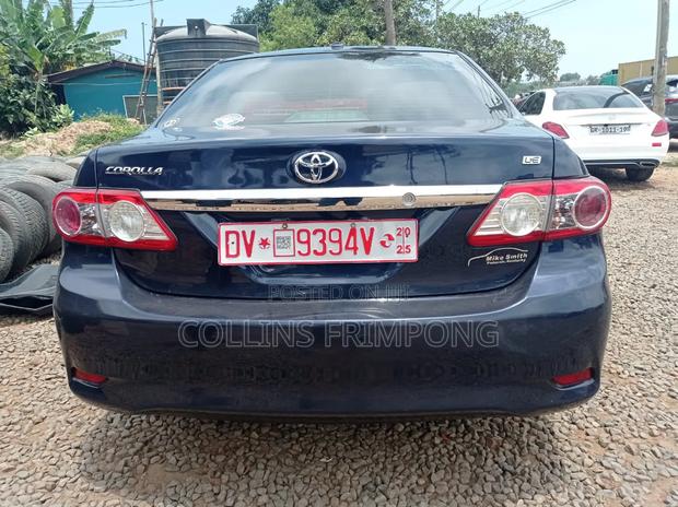Toyota Corolla 2013 Blue