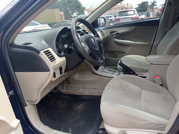Toyota Corolla 2013 Blue