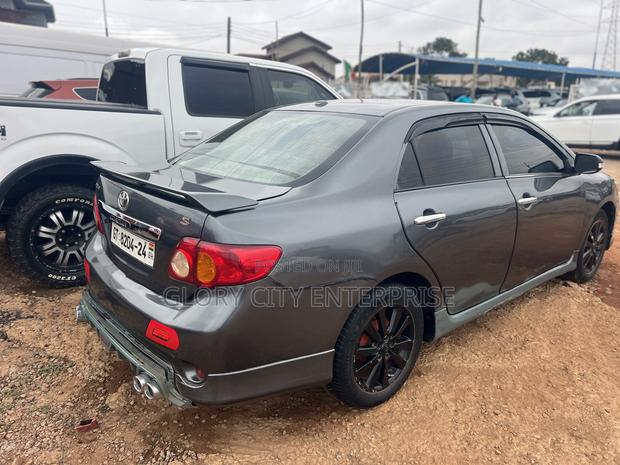 Toyota Corolla S 4dr Sedan (1.8L 4cyl 4A) 2010 Gray