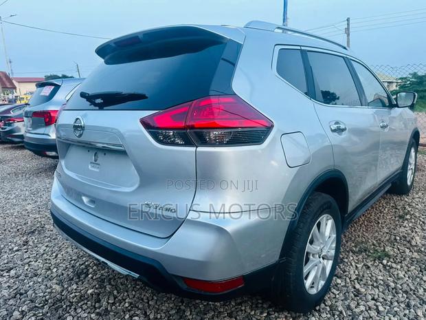 Nissan Rogue 2018 Silver