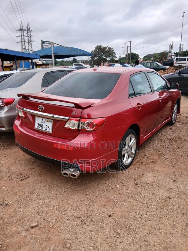 Toyota Corolla 2013 Red