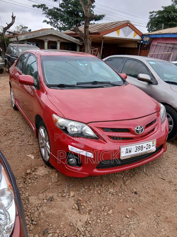 Toyota Corolla 2013 Red