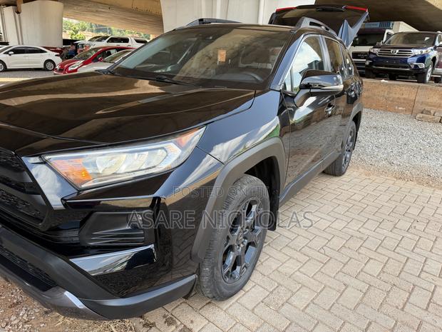 Toyota RAV4 2021 Black
