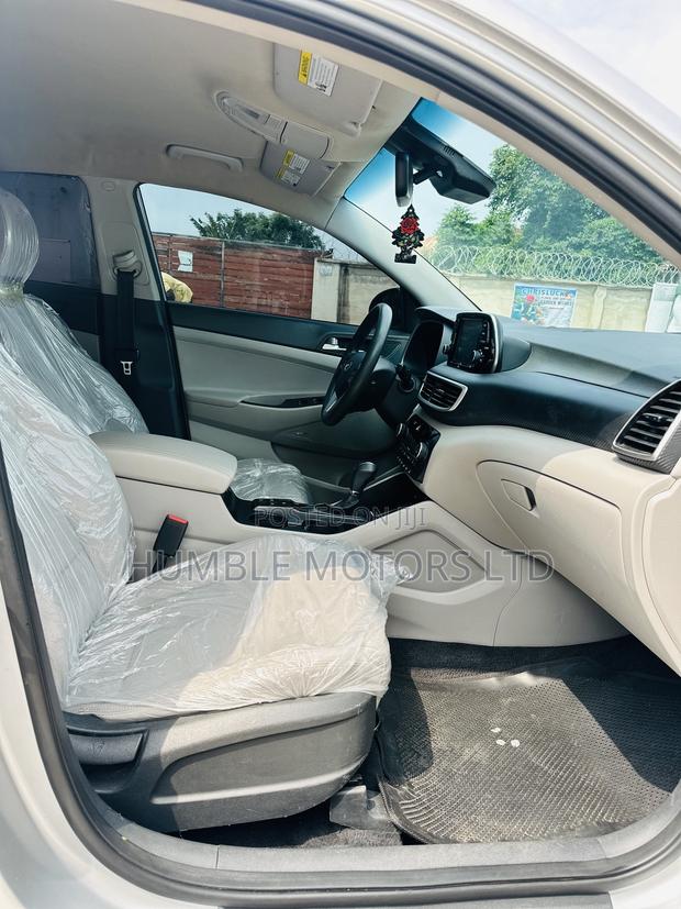 Hyundai Tucson 2019 Silver