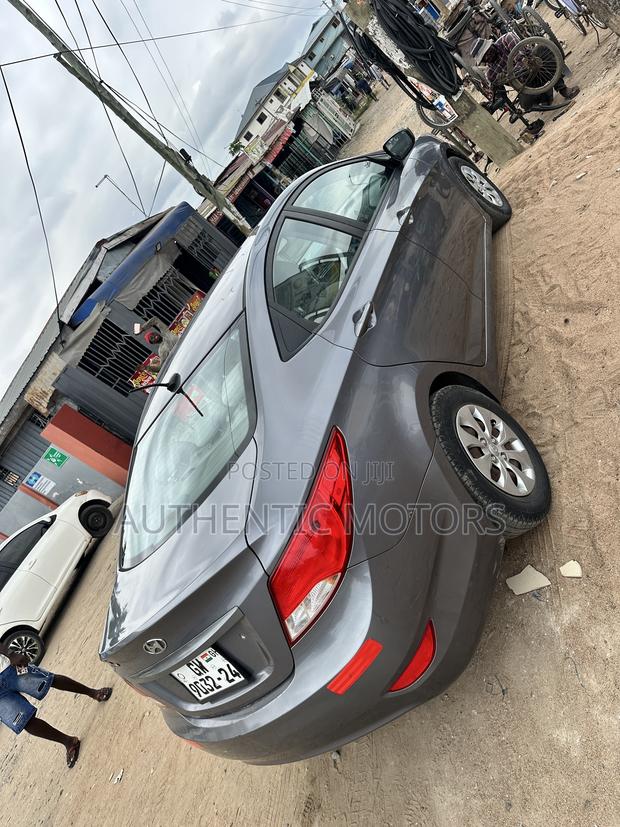 Hyundai Accent SE Sedan 2017 Gray
