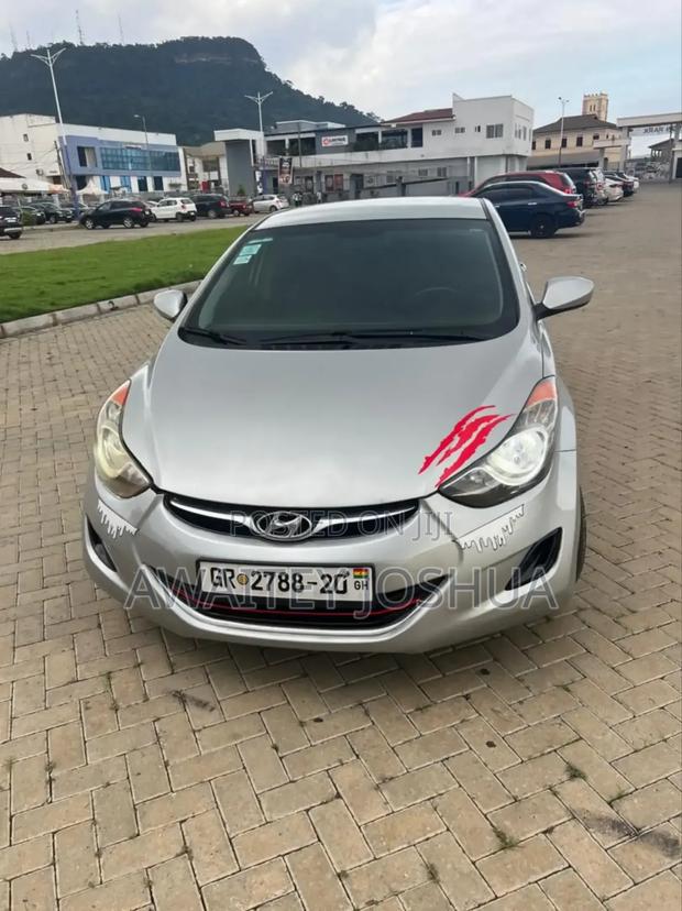Hyundai Elantra 2013 Silver