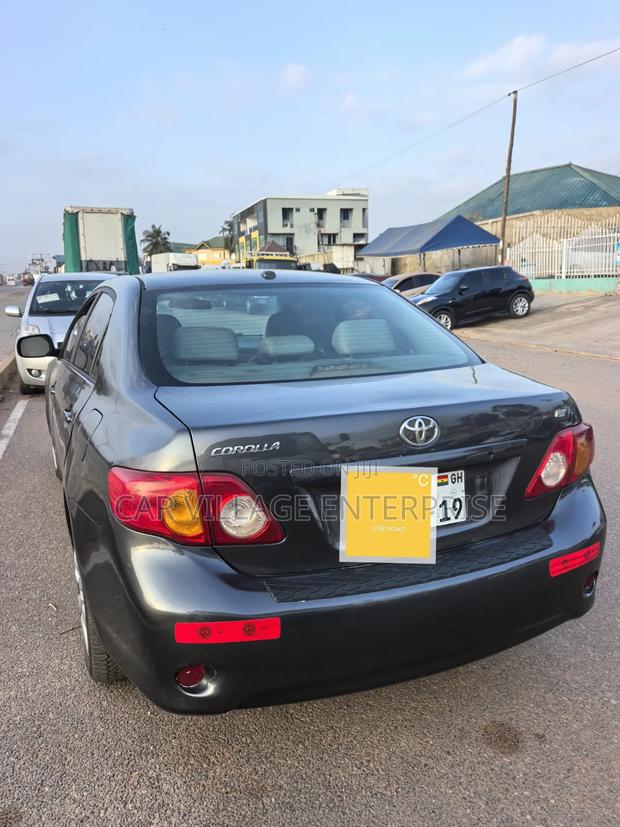 Toyota Corolla 2010 Black