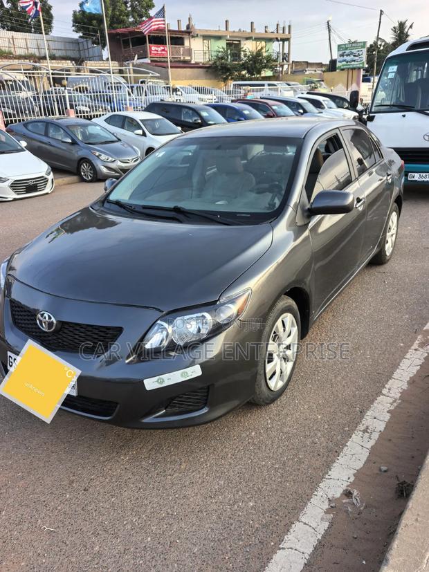Toyota Corolla 2010 Black