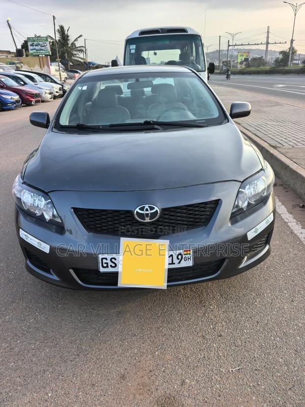 Toyota Corolla 2010 Black