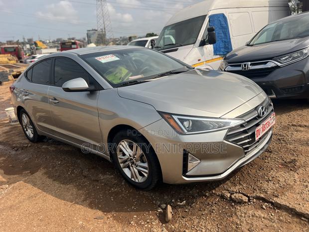 Hyundai Elantra 2020 Gray